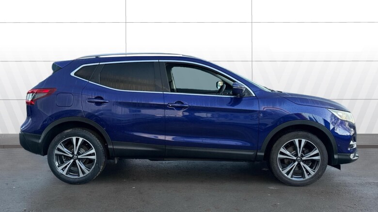 Nissan Qashqai 1.3 DiG-T 160 N-Connecta 5dr Petrol Hatchback